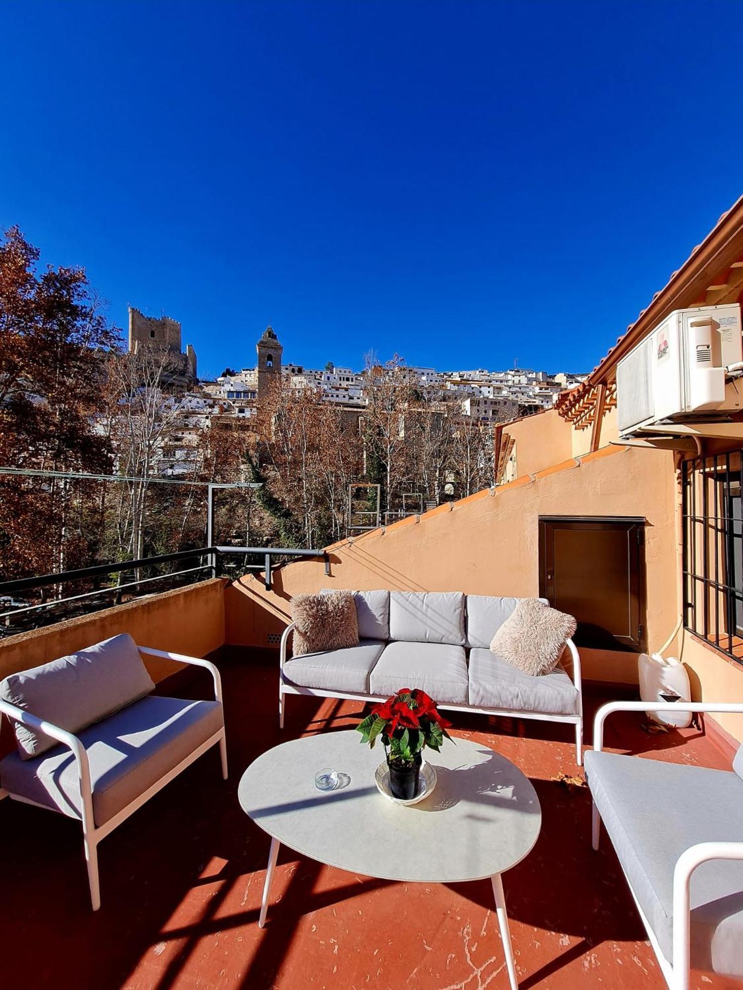 אלקלה דל חוקאר Apartamentos Los Robles מראה חיצוני תמונה